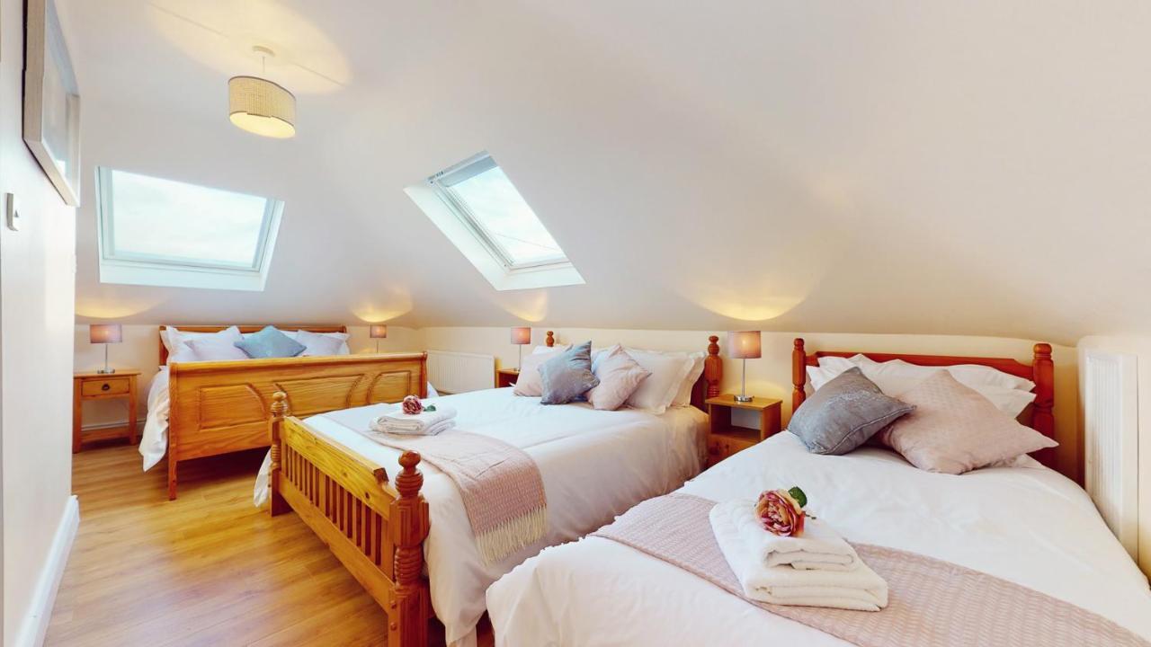 Ross Beach Family Farmhouse B&B Killala エクステリア 写真
