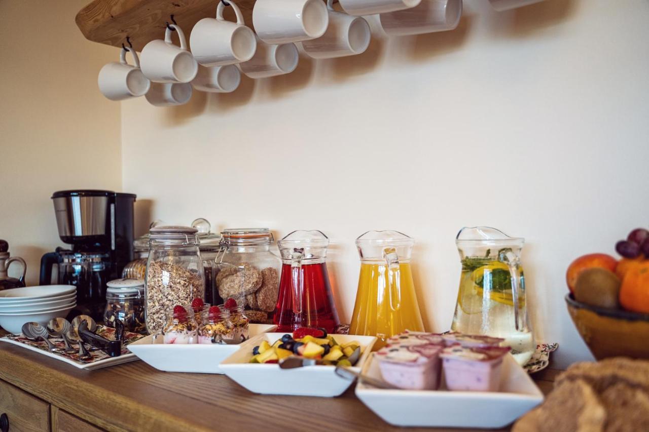 Ross Beach Family Farmhouse B&B Killala エクステリア 写真
