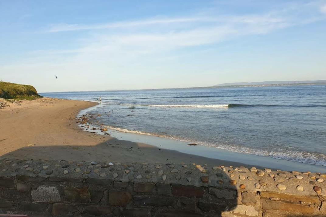 Ross Beach Family Farmhouse B&B Killala エクステリア 写真