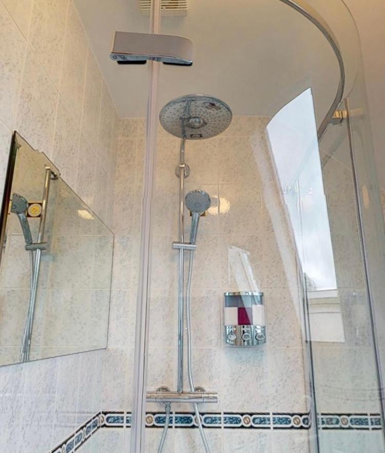 Ross Beach Family Farmhouse B&B Killala エクステリア 写真